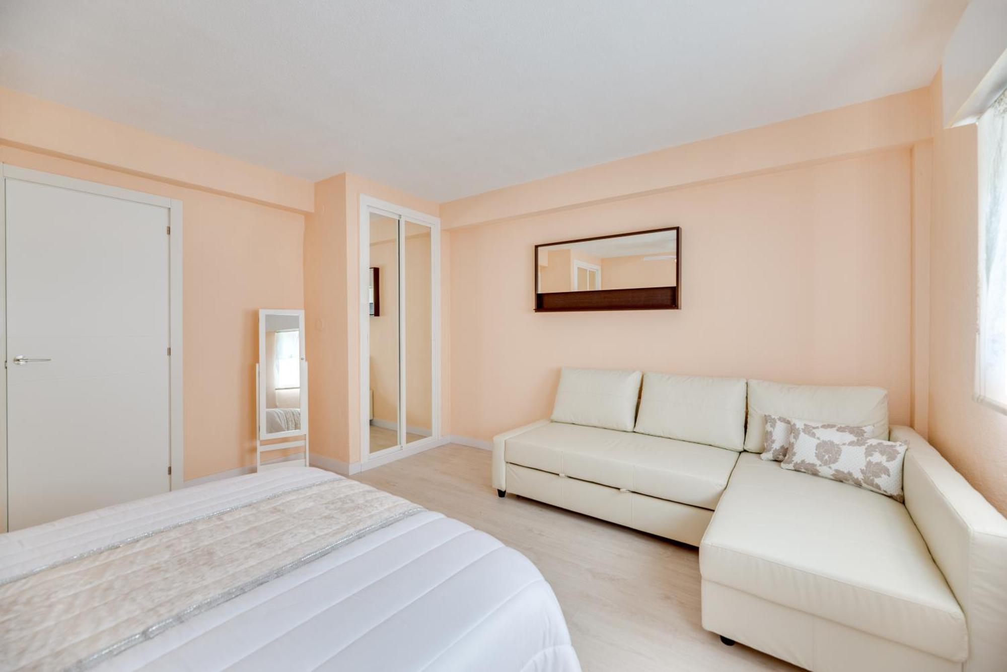 Flamingo 1 Bdr Beach 200 Meters Always Happy Benalmadena Apartment Luaran gambar